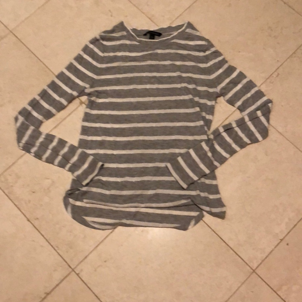 Thin, cozy, gray and white striped Tee